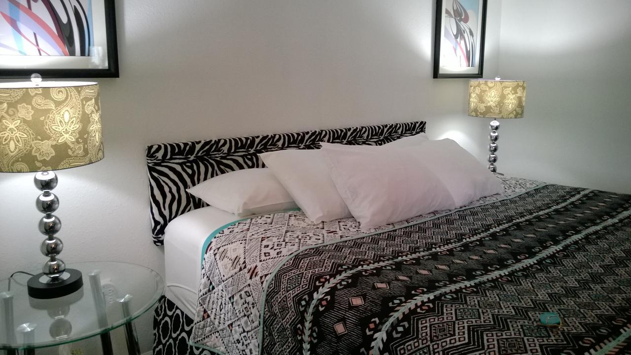 Miami Motel คานานไดกัว ภายนอก รูปภาพ